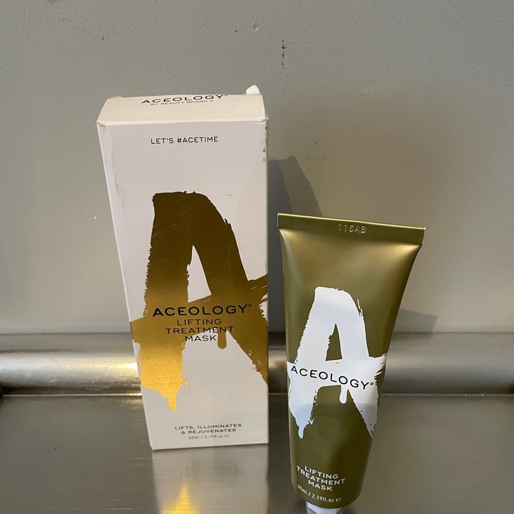 Aceology Lifting Treatment Mask 
*** New~never opened